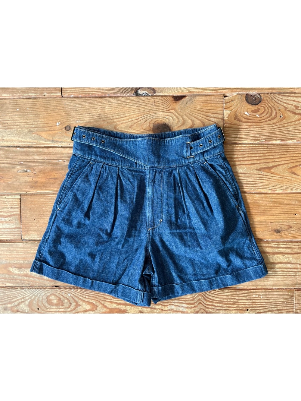 Banana Republic Premium Denim Explorer Paperbag Belted Shorts Size 4 Dark Indigo